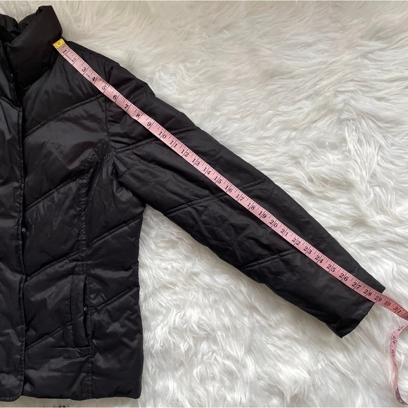 Gap | Women’s Black Medium Lightweight Soft Winter Jacket with Zipper & Buttons - Picture 15 of 16